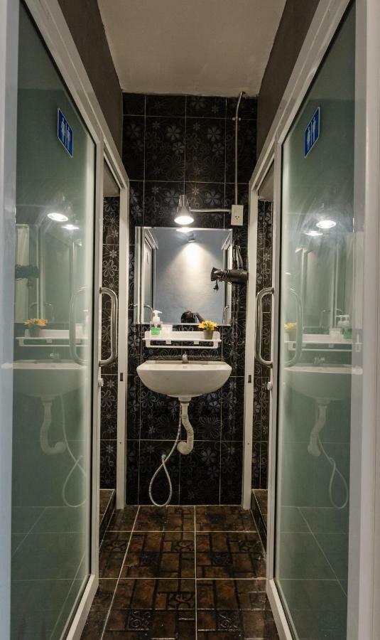 The Z Nite Hostel Phuket Quarto foto
